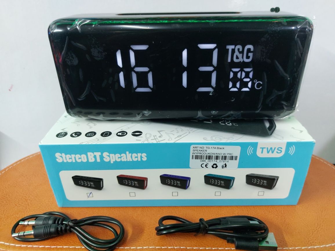 Портативна колонка TG174 Bluetooth FM радіо Power Bank годин