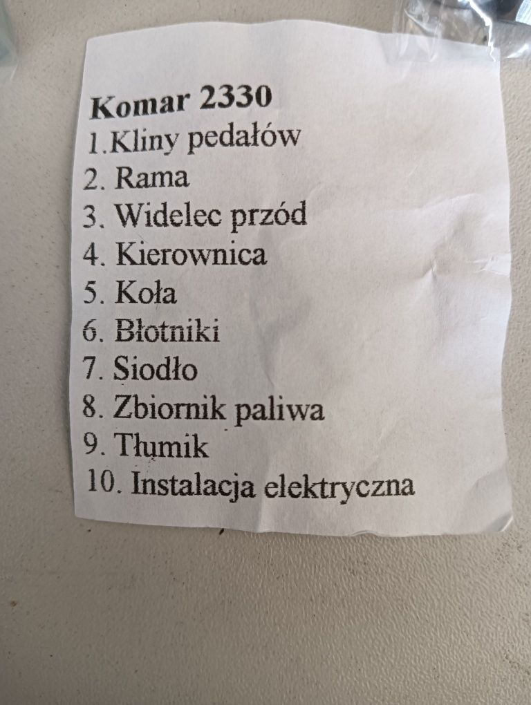 Komar 2330 nowy komplet śrub nierdzewnych cały motocykl
