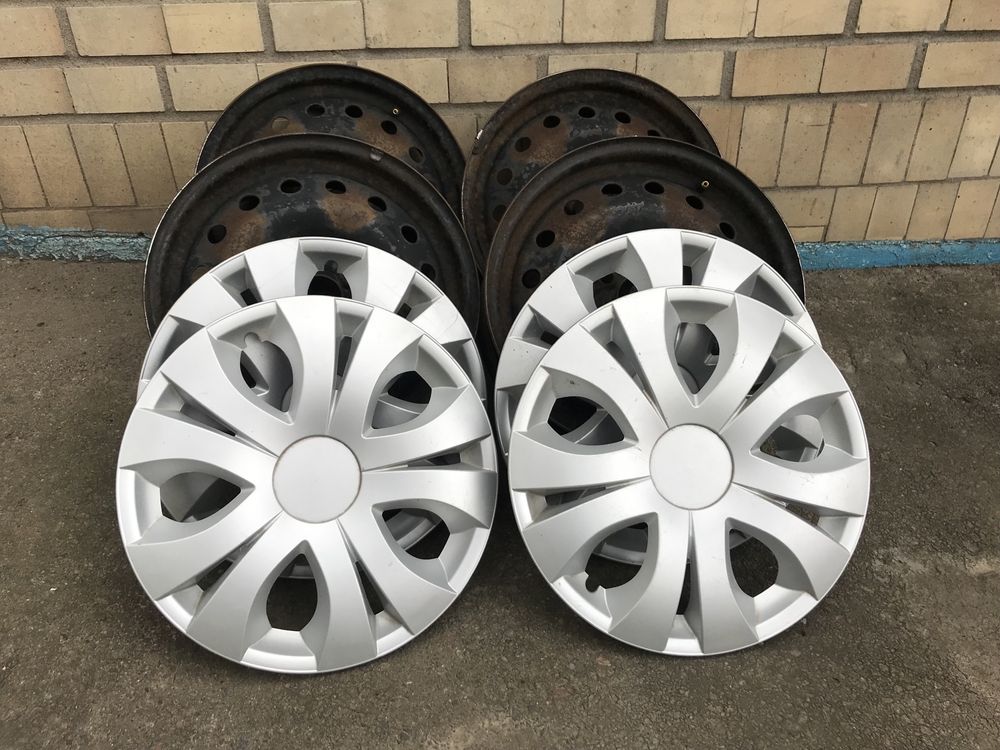 Диски з шинами Toyota Corolla 4x100 195/60 r15