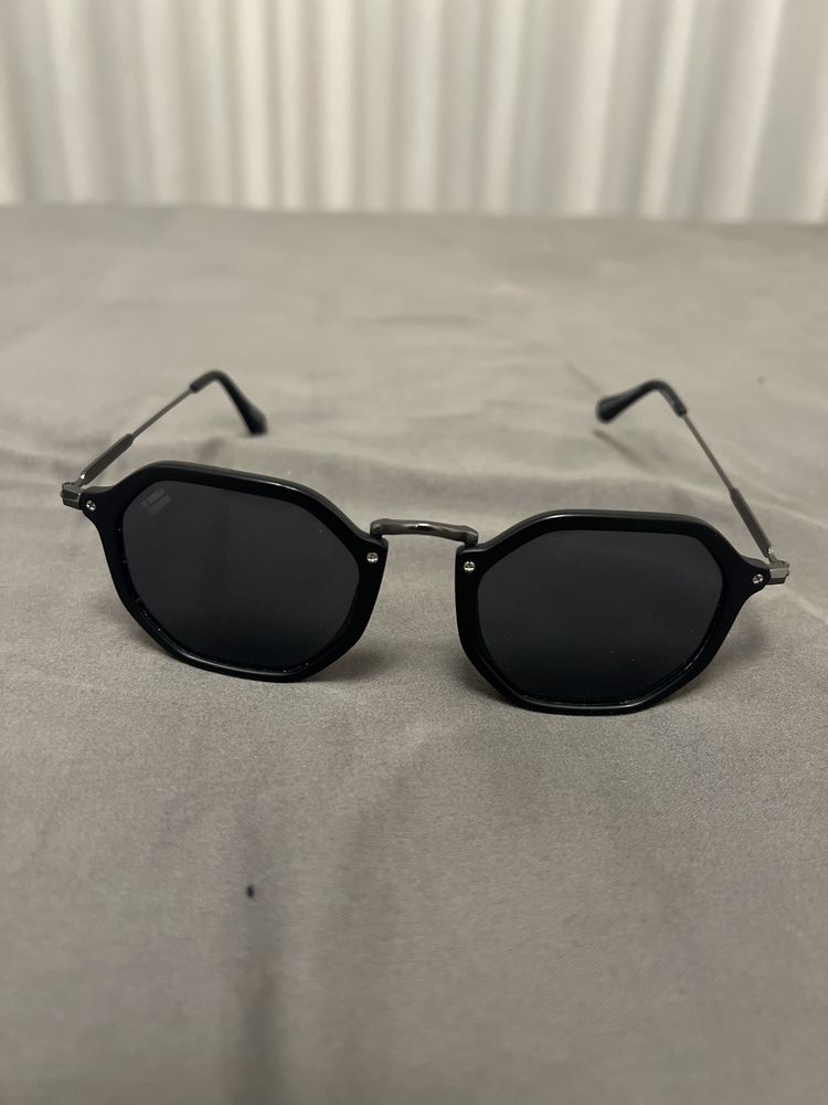 Oculos escuros D.Franklin