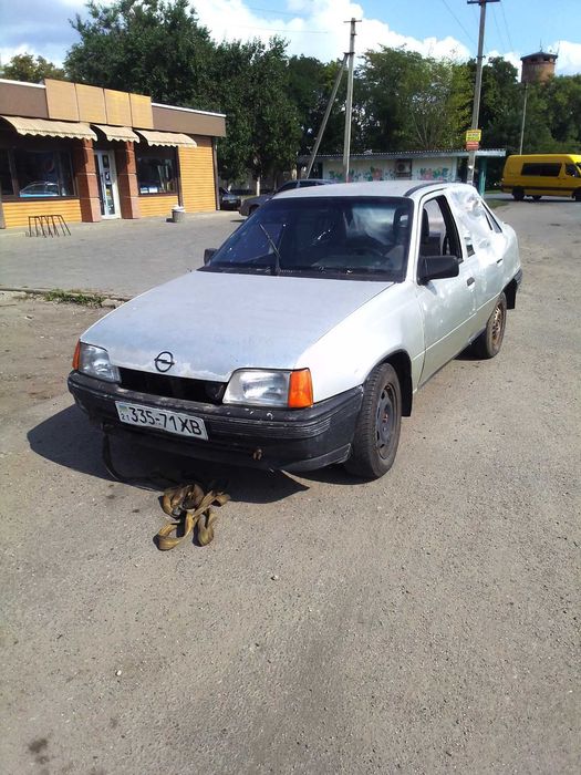 Опель кадет кузов