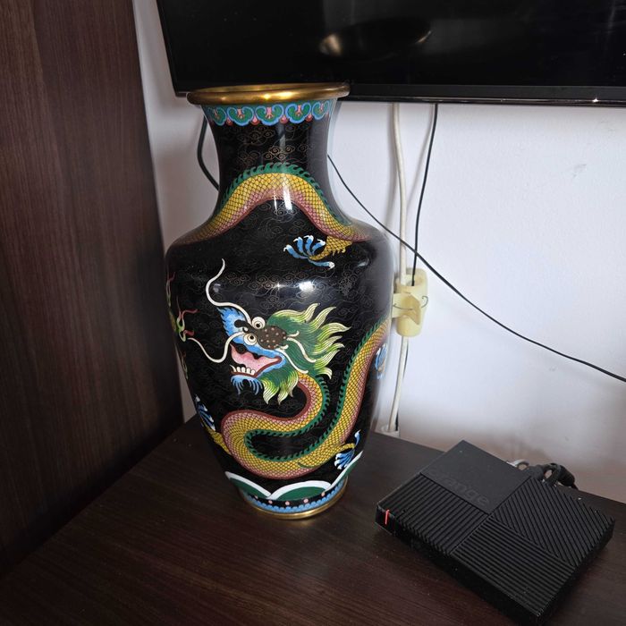 Wazon Cloisonne z Chin lata 50-te XX w.