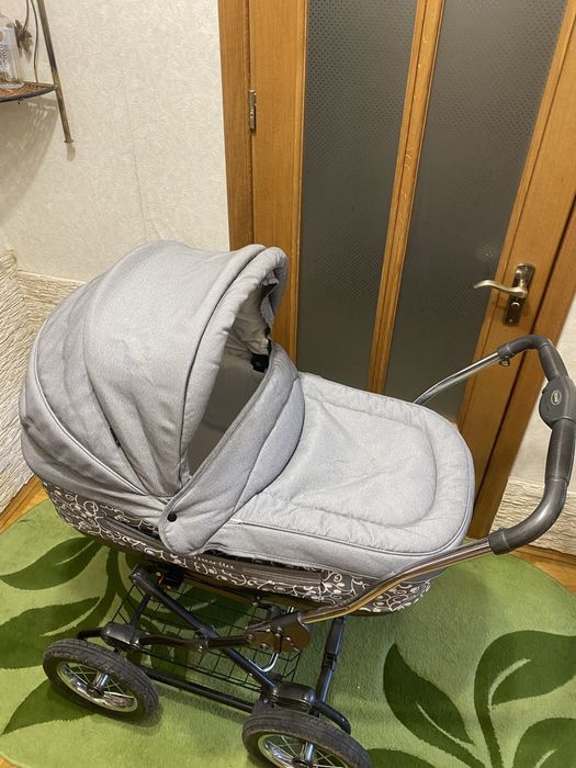 Продам коляску 2в1.