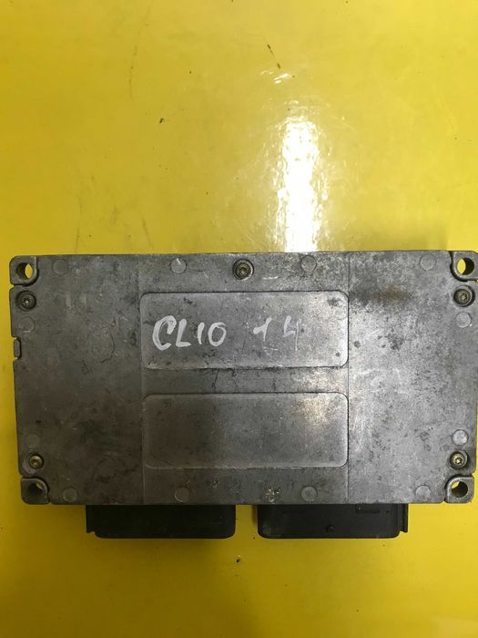 Блок управління двигуном Renault Clio s105280005 7700111874