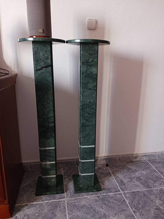 Colunas em mármore Verde Alpi