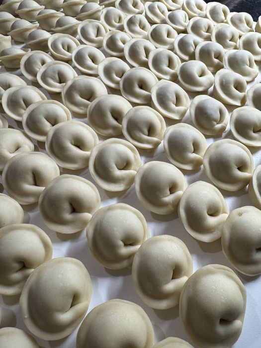 Домашні напівфабрикати сирники вареники пельмені