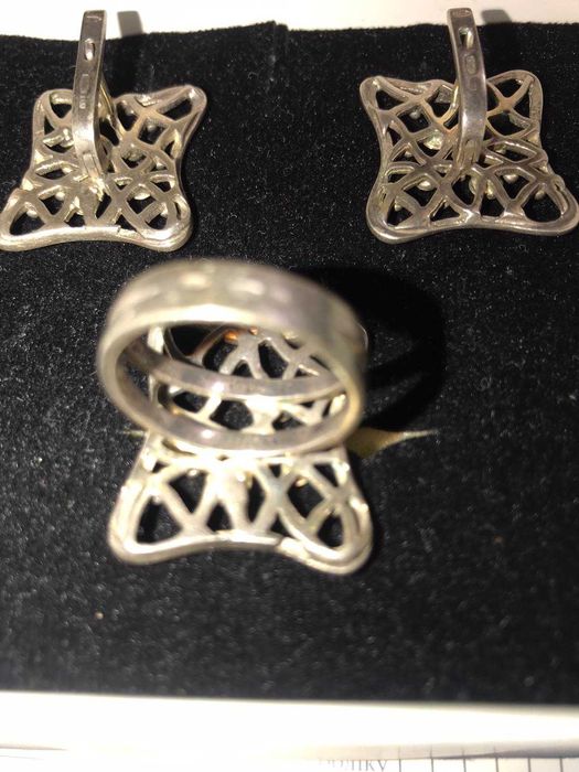 Редкий комплект - серебряные серьги и кольцо 16 размера вес 19 грамм