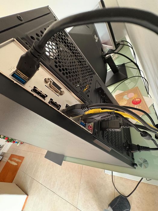 Torre Gaming Como nova!!!