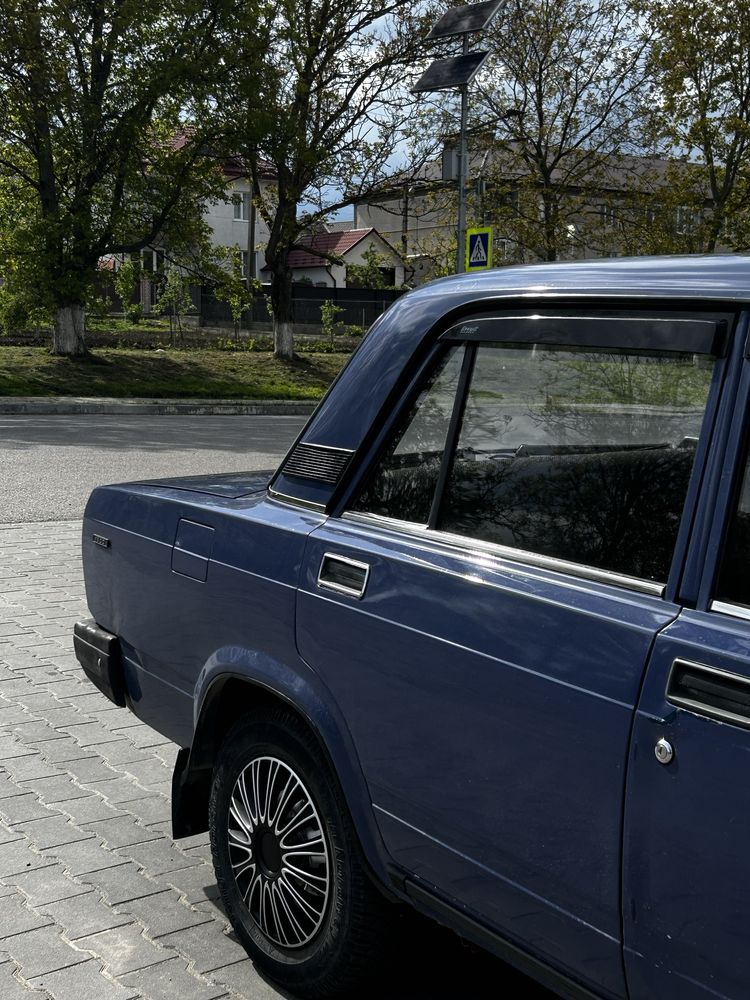 Ваз/Lada 2107 2007 инжектор