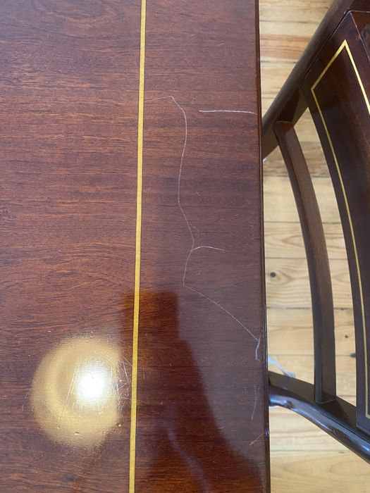 Mesa de jantar extensível + 6 cadeiras