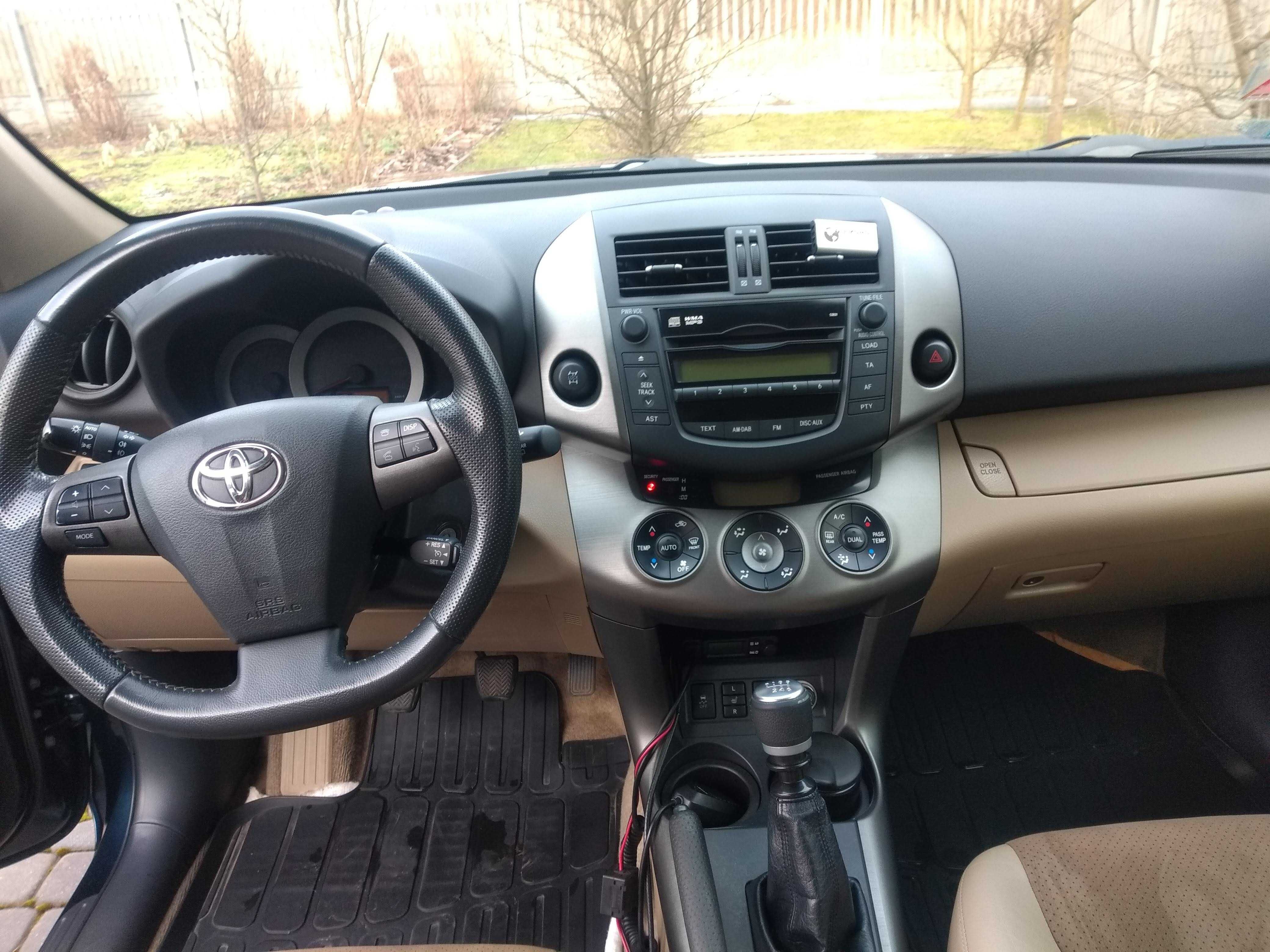 Toyota RAV 4 2011 r. 2.2 D4D salon PL, bezwypadkowy, serwisowany, 4x4