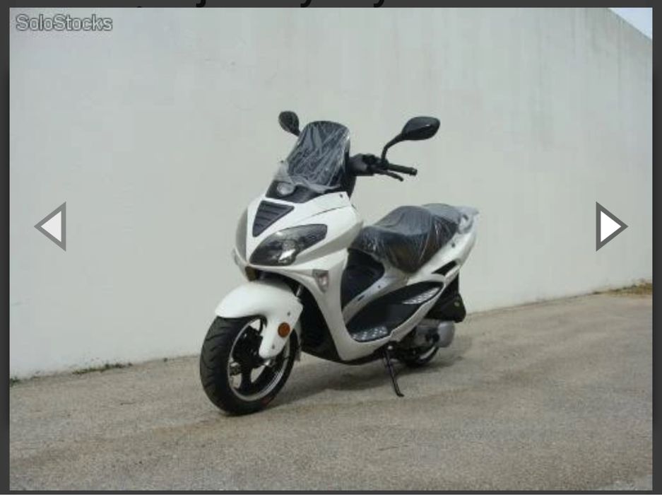 Vendo mota 125 praticamente nova