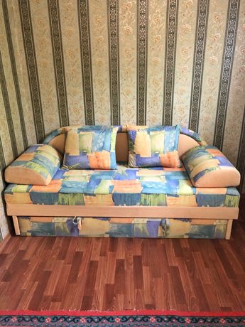Раскладной двухместный диван 200*78 см