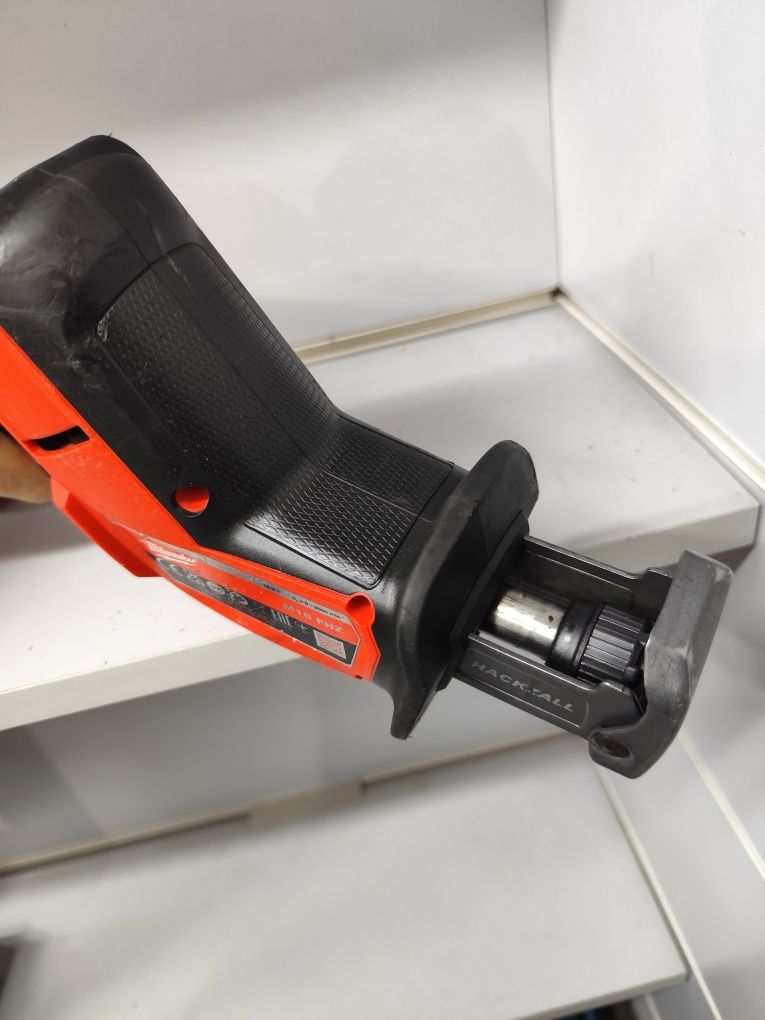 Milwaukee M18 FHZ безщіткова шабельна пилка Мілвоке оригінал