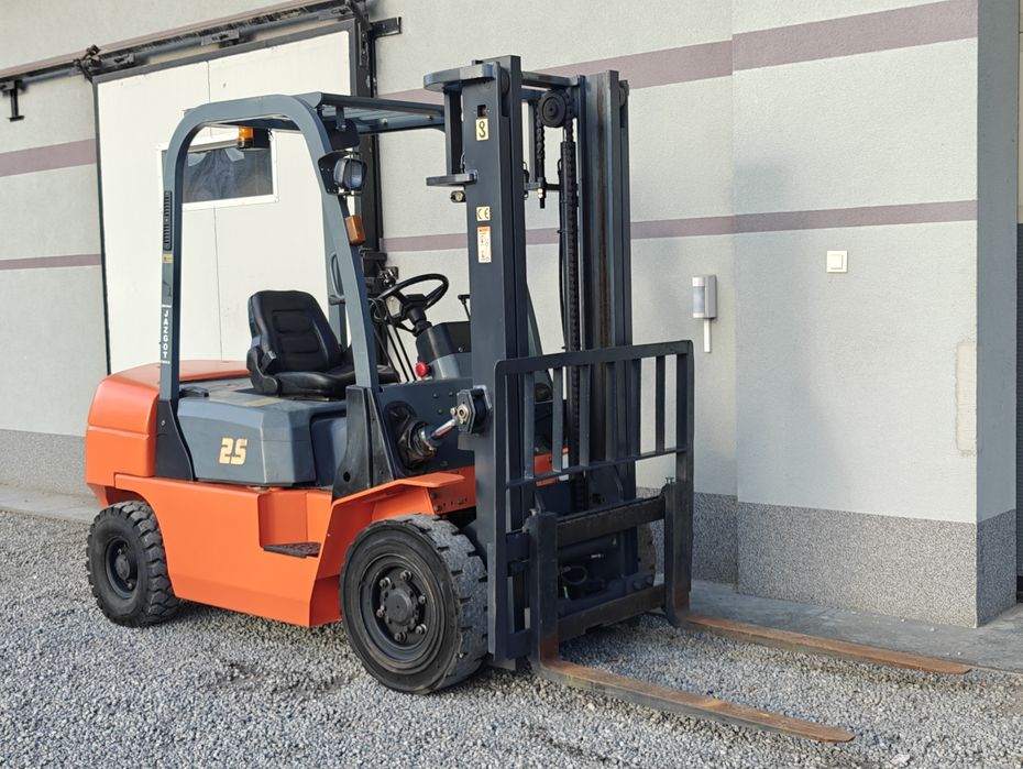 Wózek Hangcha CPQD25N 2.5T Diesel 2012r Super Stan Silnik Nissan 3800m