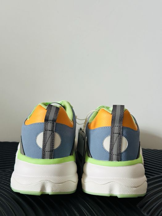 Різнокольорові кросівки Zara. Розмір 40.