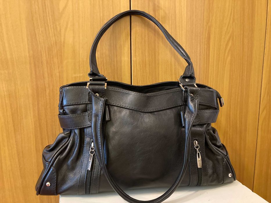 Жіноча шкіряна сумка.