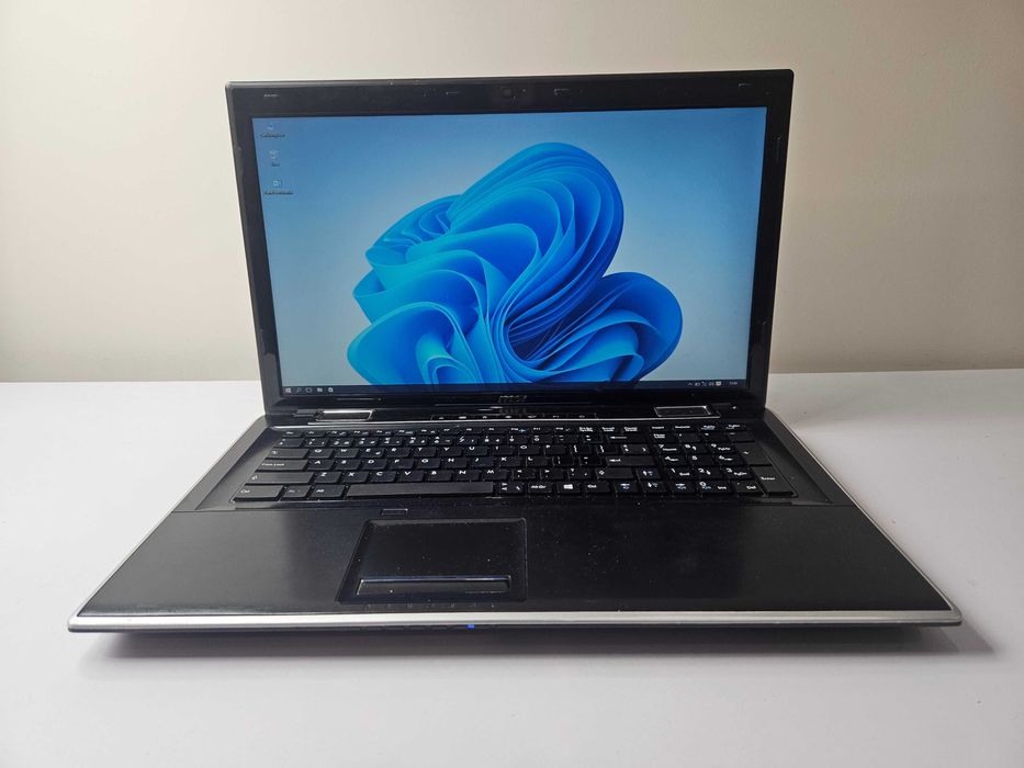 Laptop GAMINGOWY MSI 17' 4K i7 8x3.30/16GB RAM/KARTA GRAFICZNA 4GB/ssd