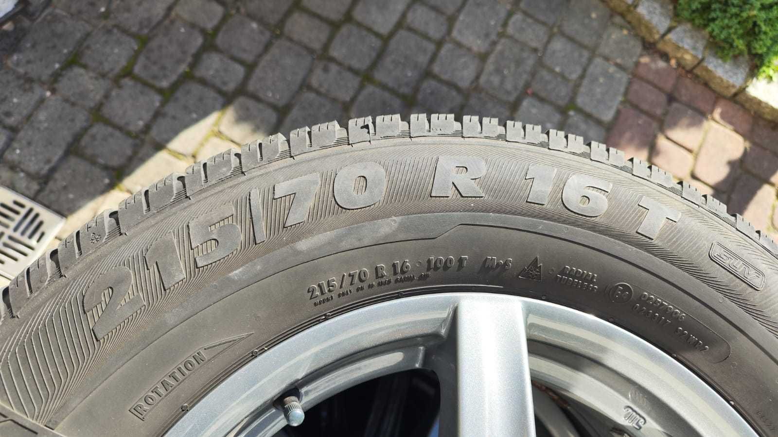 Komplet zimowych opon 4 x 215/70 R16T Semperit Speed-grip 2 DOT 2115