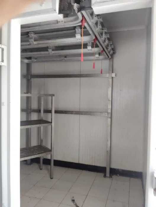 Câmara de Conservação com Sistema de Guias e Pesagem - RECONDICIONADA