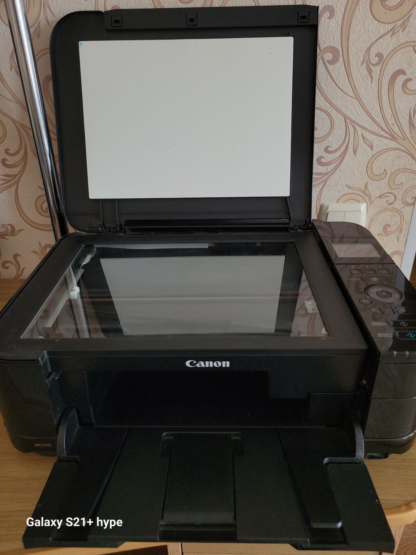 Продам Canon pixma mg5140