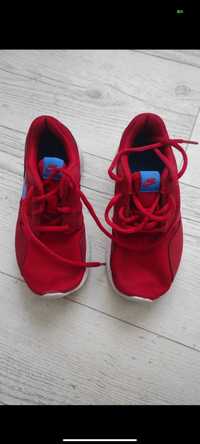 Buty dla chłopca Nike 32 czerwone