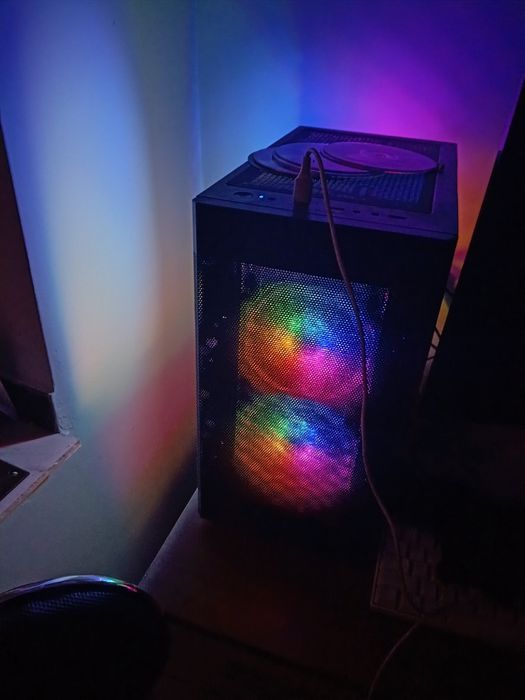 komputer stacjonarny  RGB