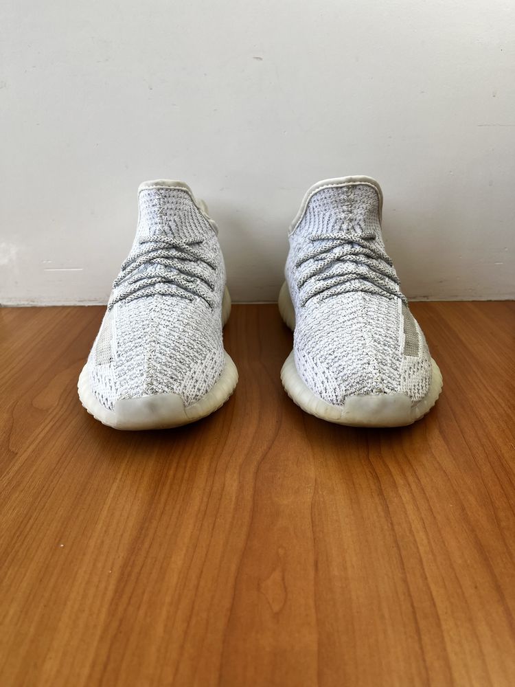 Кроссовки Adidas Yeezy Boost размер 40.5 спортивные мужские белые air