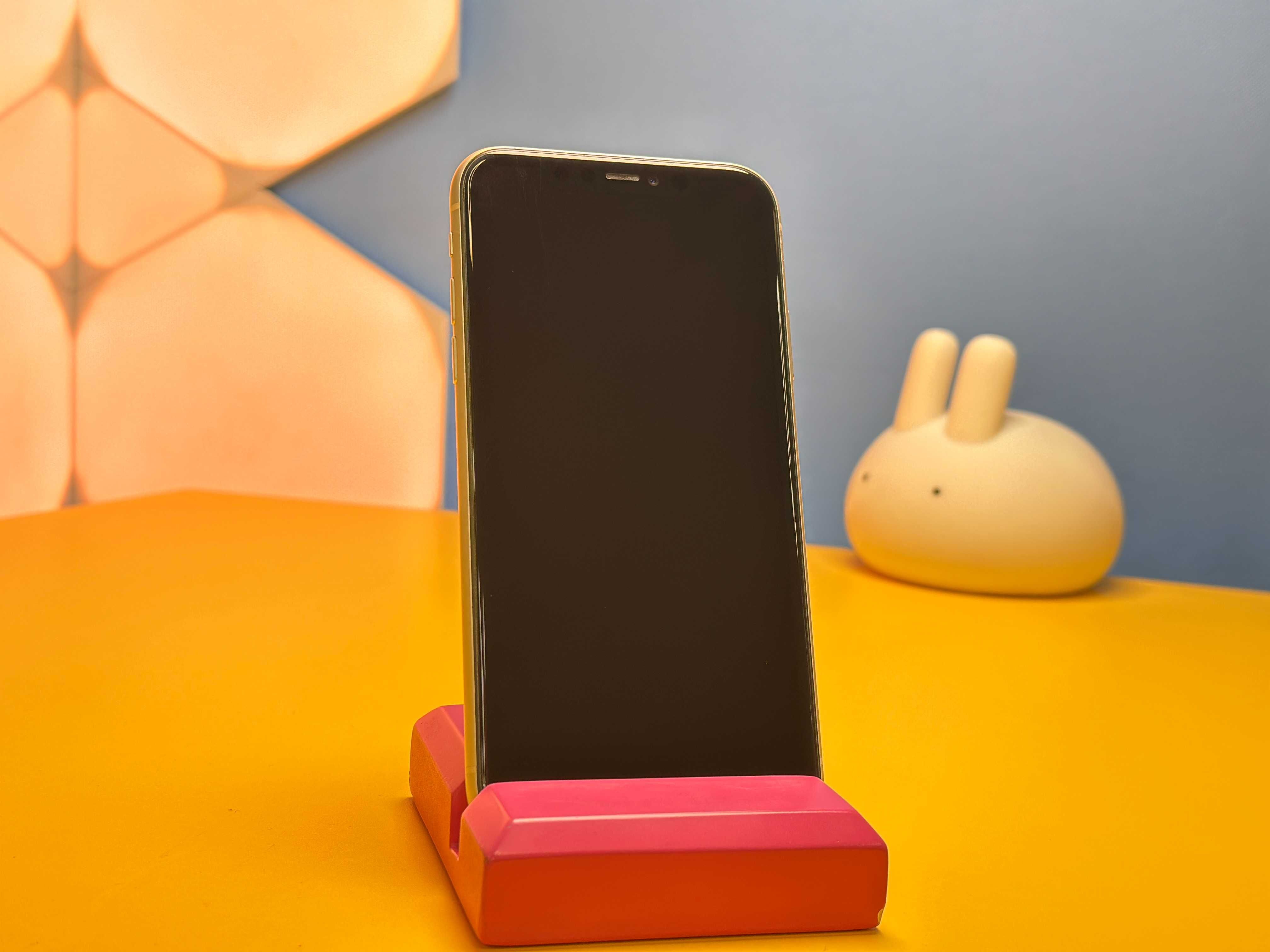 Смартфон Apple iPhone 11 128GB White Slim Box (140535) Б/У З ГАРАНТІЄЮ