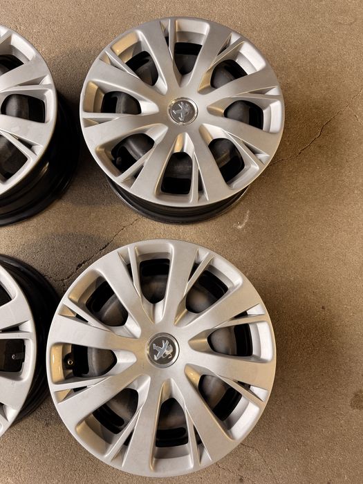 Jantes ferro 4x108 15 com tampões Peugeot