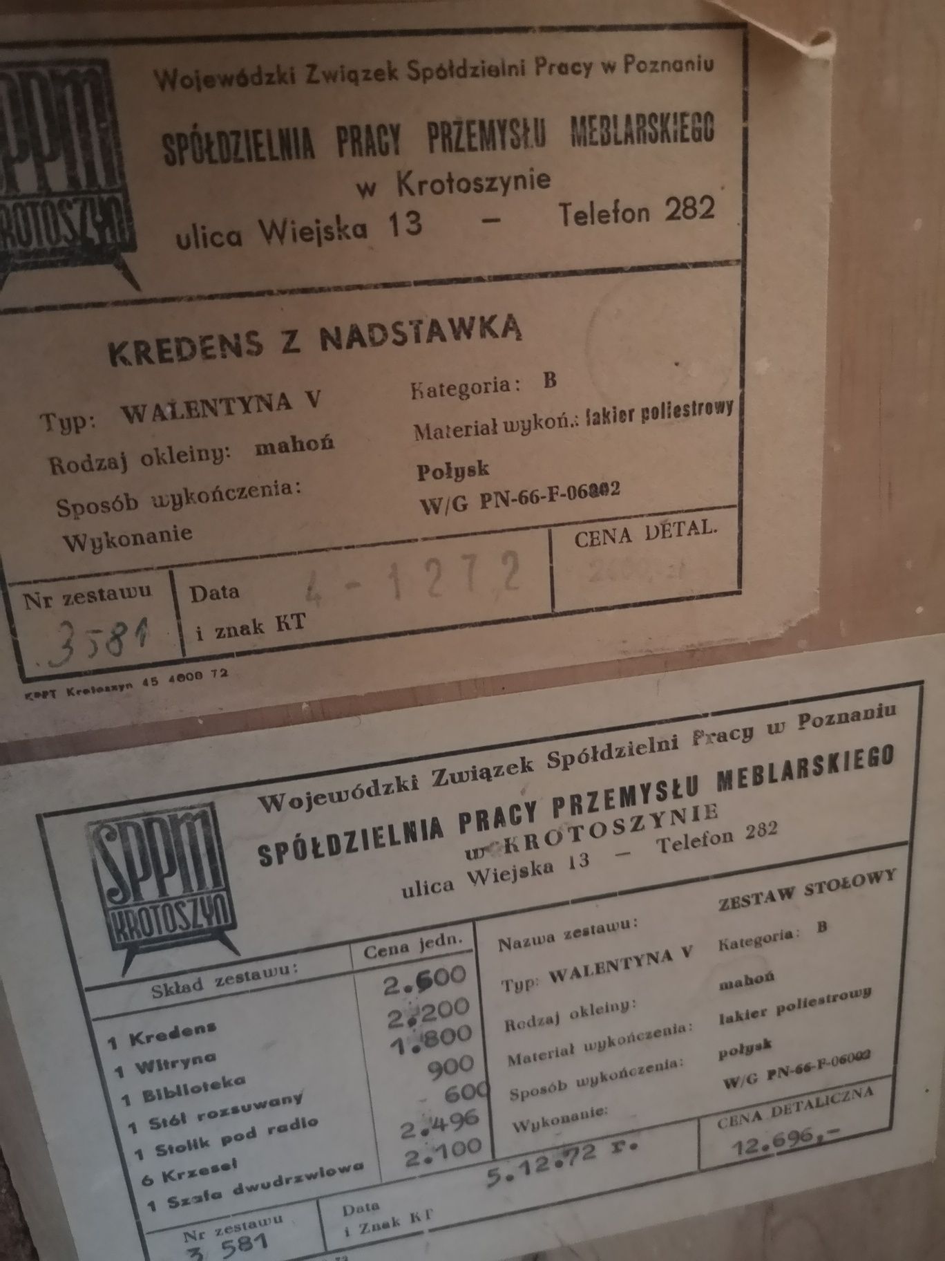 Komoda z 1972 wysoki połysk