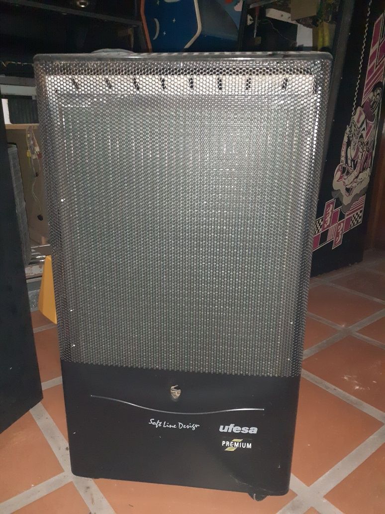 Aquecedor a gás Ufesa