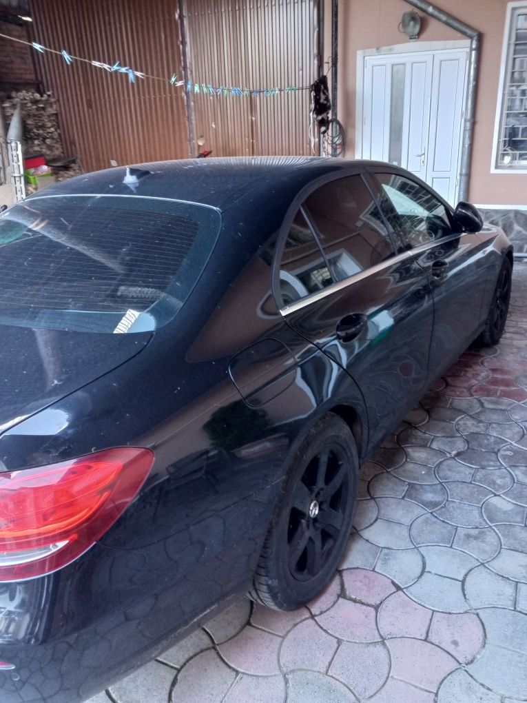 Мерседес E 200дізель.