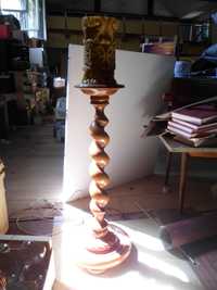 dekoracyjna świeca ze stojakiem