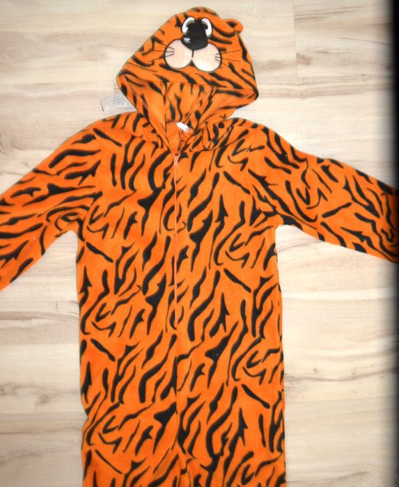 1^ tygrys strój przebranie piżama 7/8 Lat_ 122/128