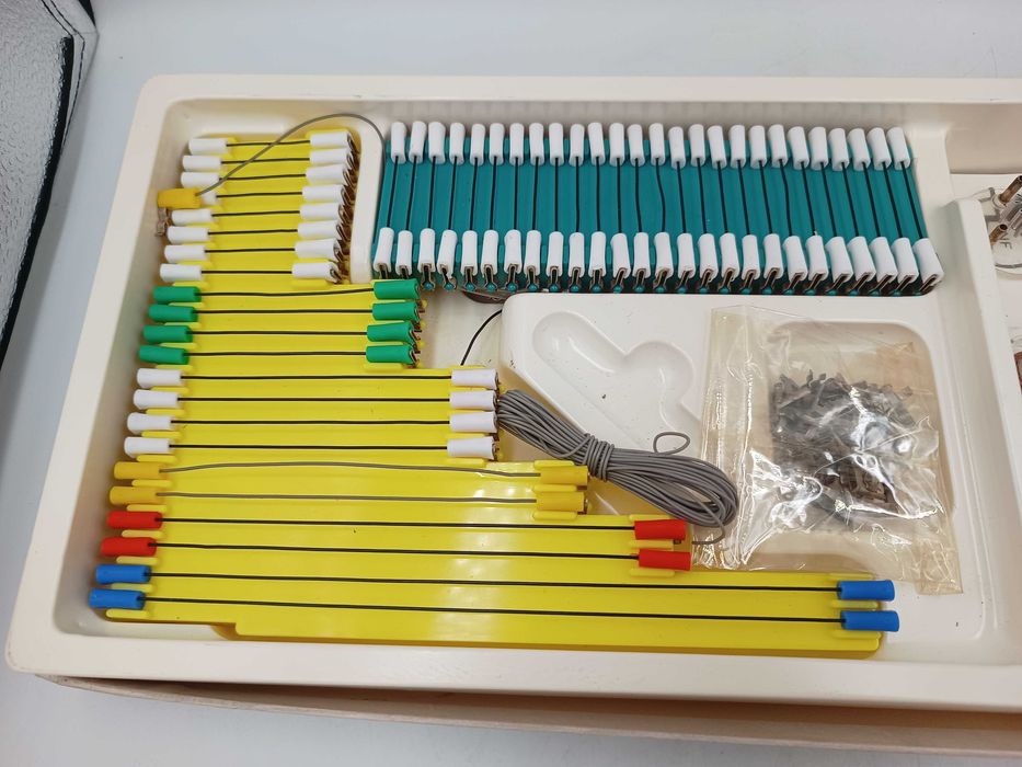 Zestaw edukacyjny Mały Elektronik 6 Polytronic DDR PRL