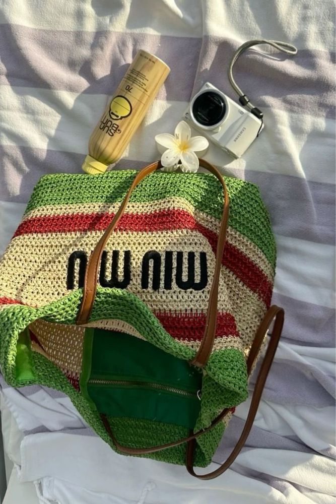 Сумка-Кроше Miu miu crochet bag солома та шкіра в кольорах 2025 тренд
