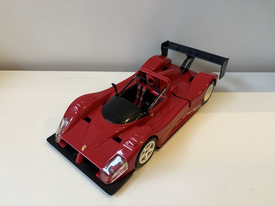 Model Ferrari F333 SP 1:18 HotWheels (maisto bburago welly)