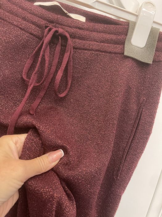 SCHUMACHER piękne legginsy z metaliczną nitką, wełna
