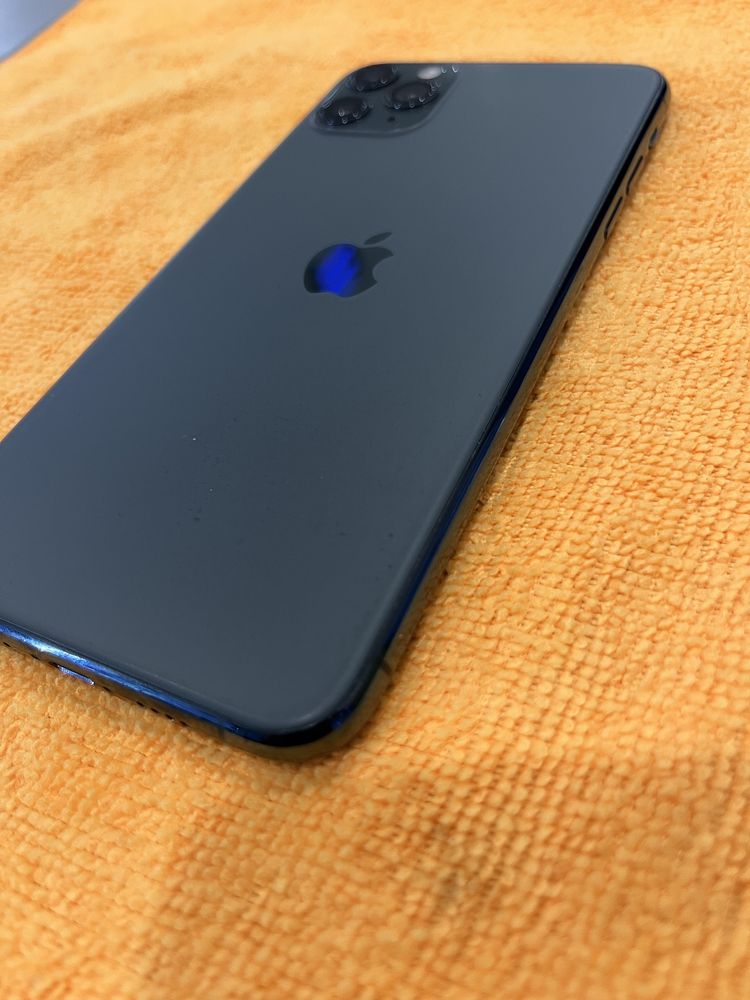 Iphone 11 pro max 64gb (акб 92%)
