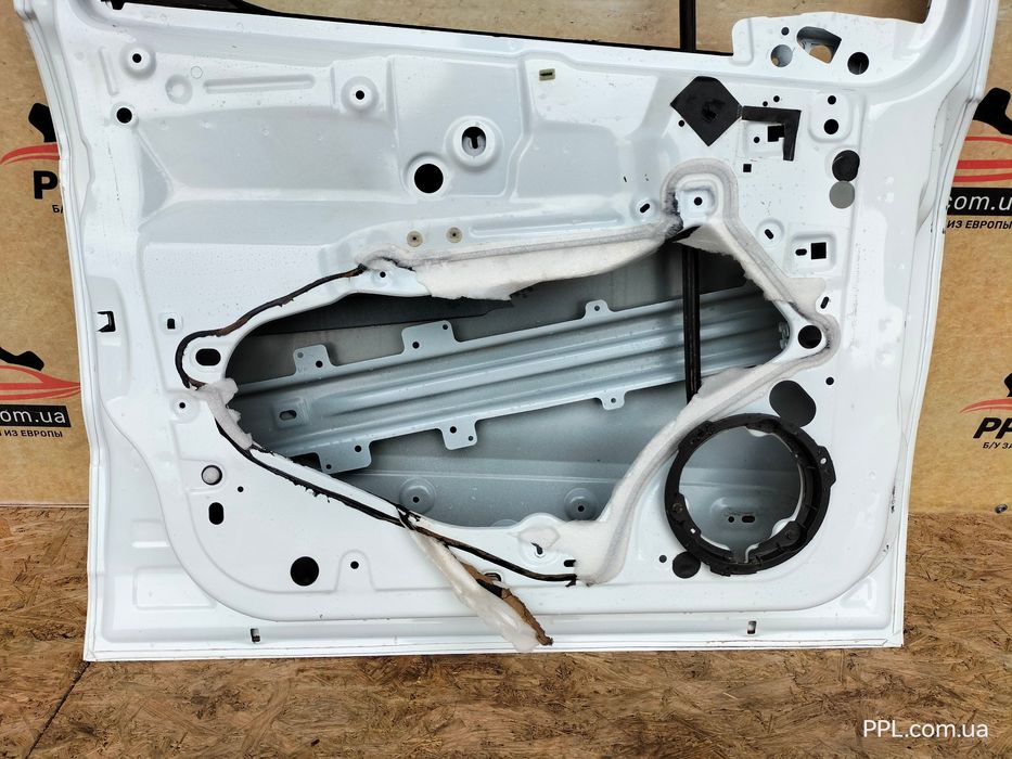 Ford Transit Tourneo Connect II 2013-2021 Дверь передняя левая