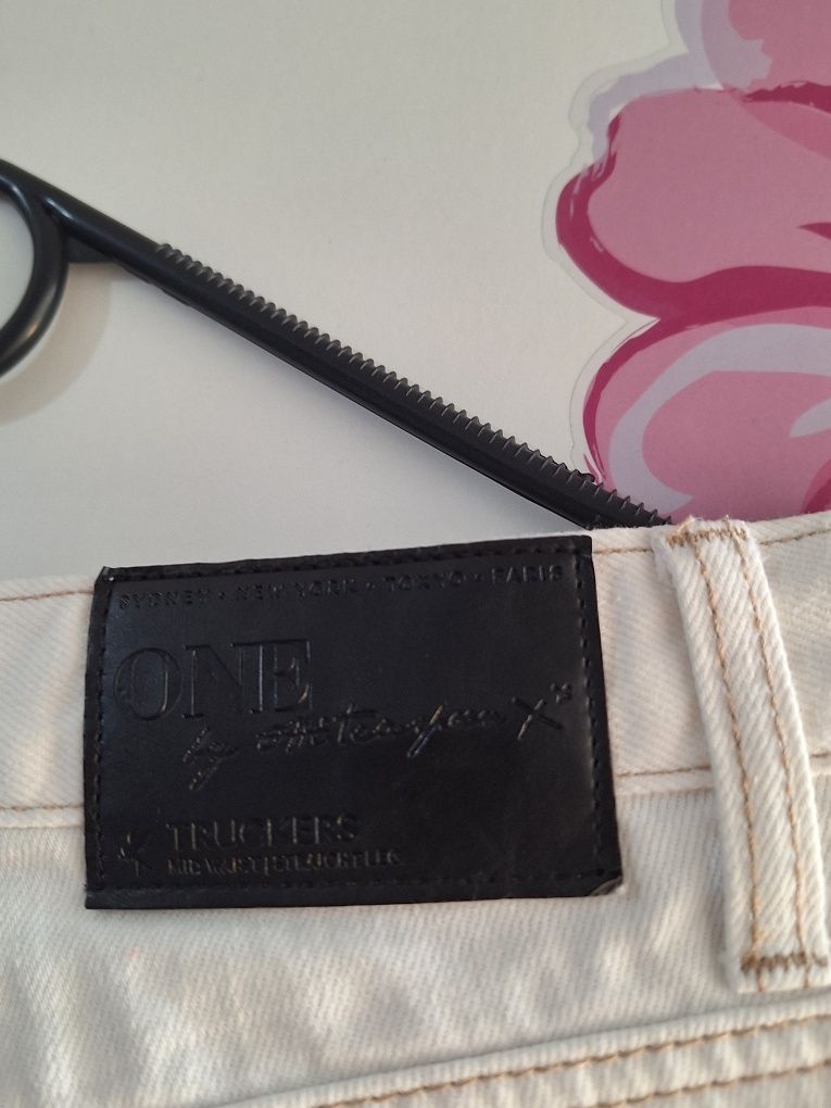 Oneteaspoon  m rurki