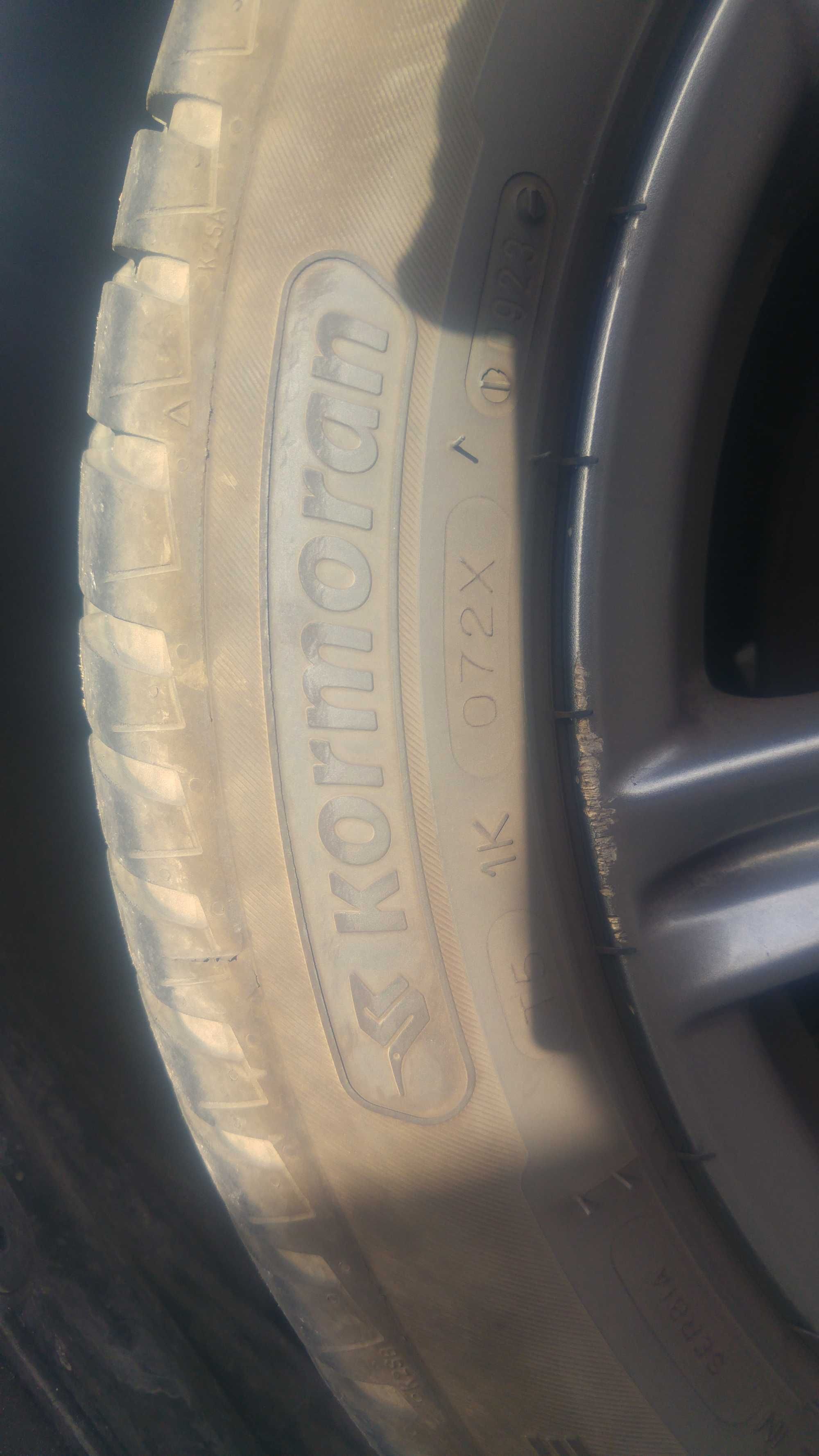 1 pneu marca Kormoram (195/55 R16 87V)como novo.