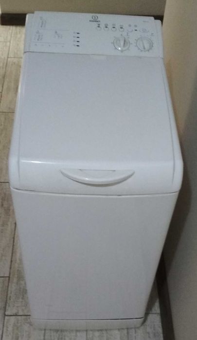 Стиральная машина Indesit WITP 82 с вертикальной загрузкой