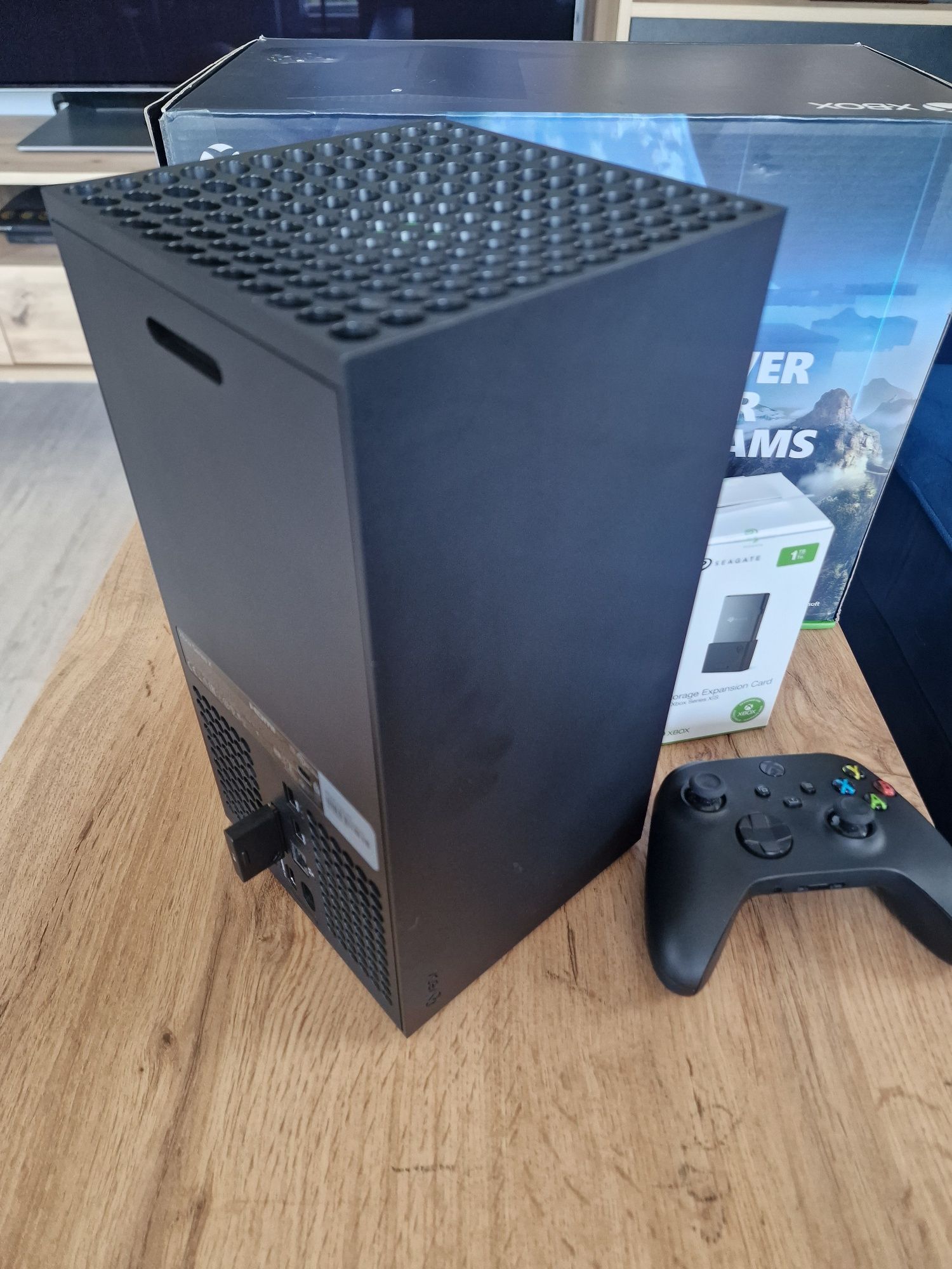 Konsola Microsoft XBOX Series X 1TB HDMI pad plus gry