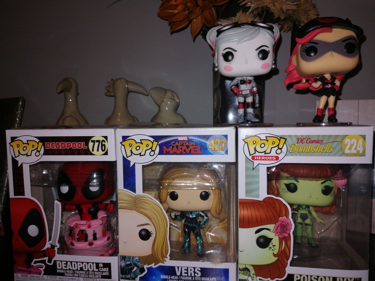 Funko pop batwoman Harley quinn ivy poison deadpool captain marvel