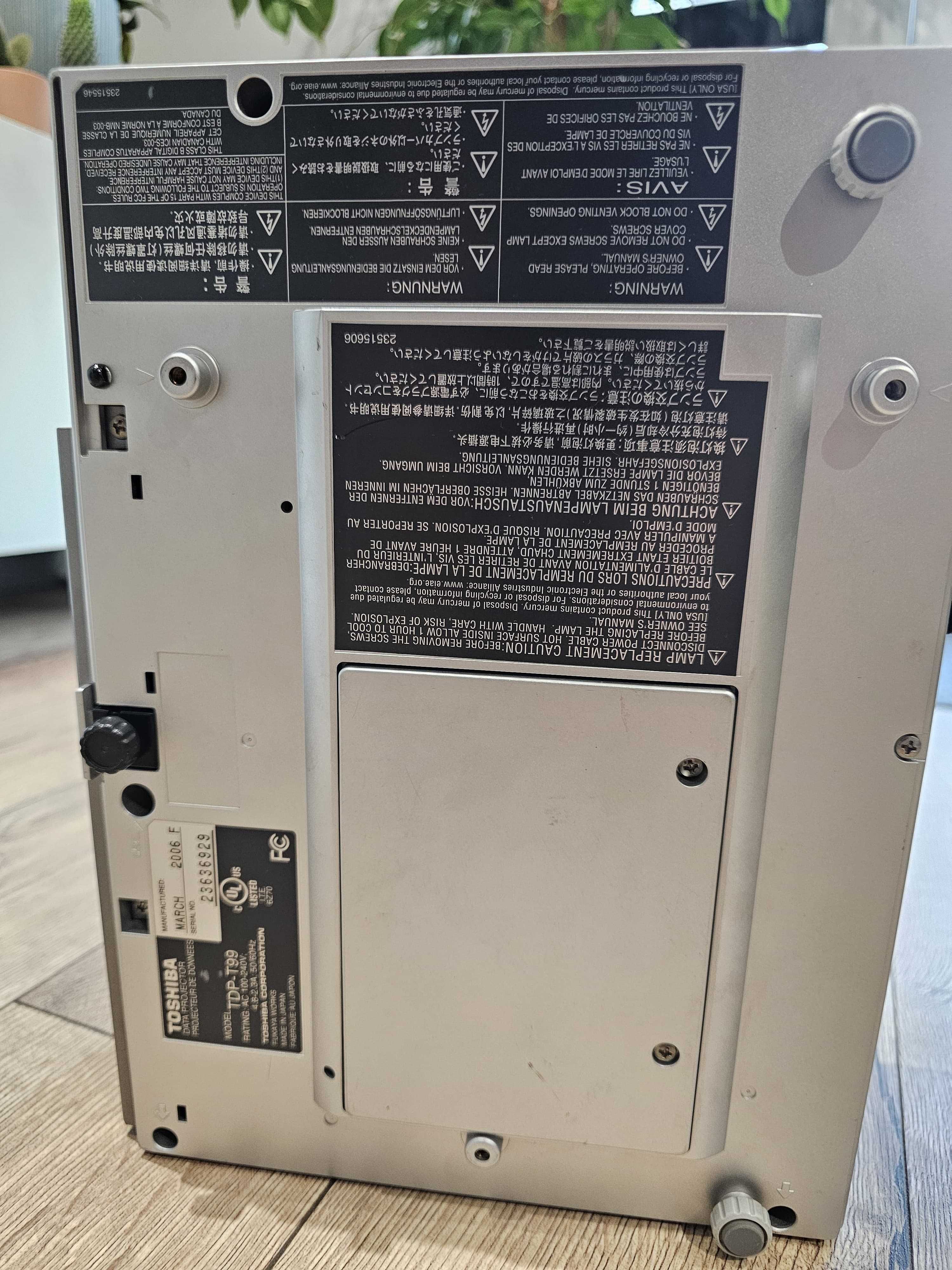 Projektor Toshiba