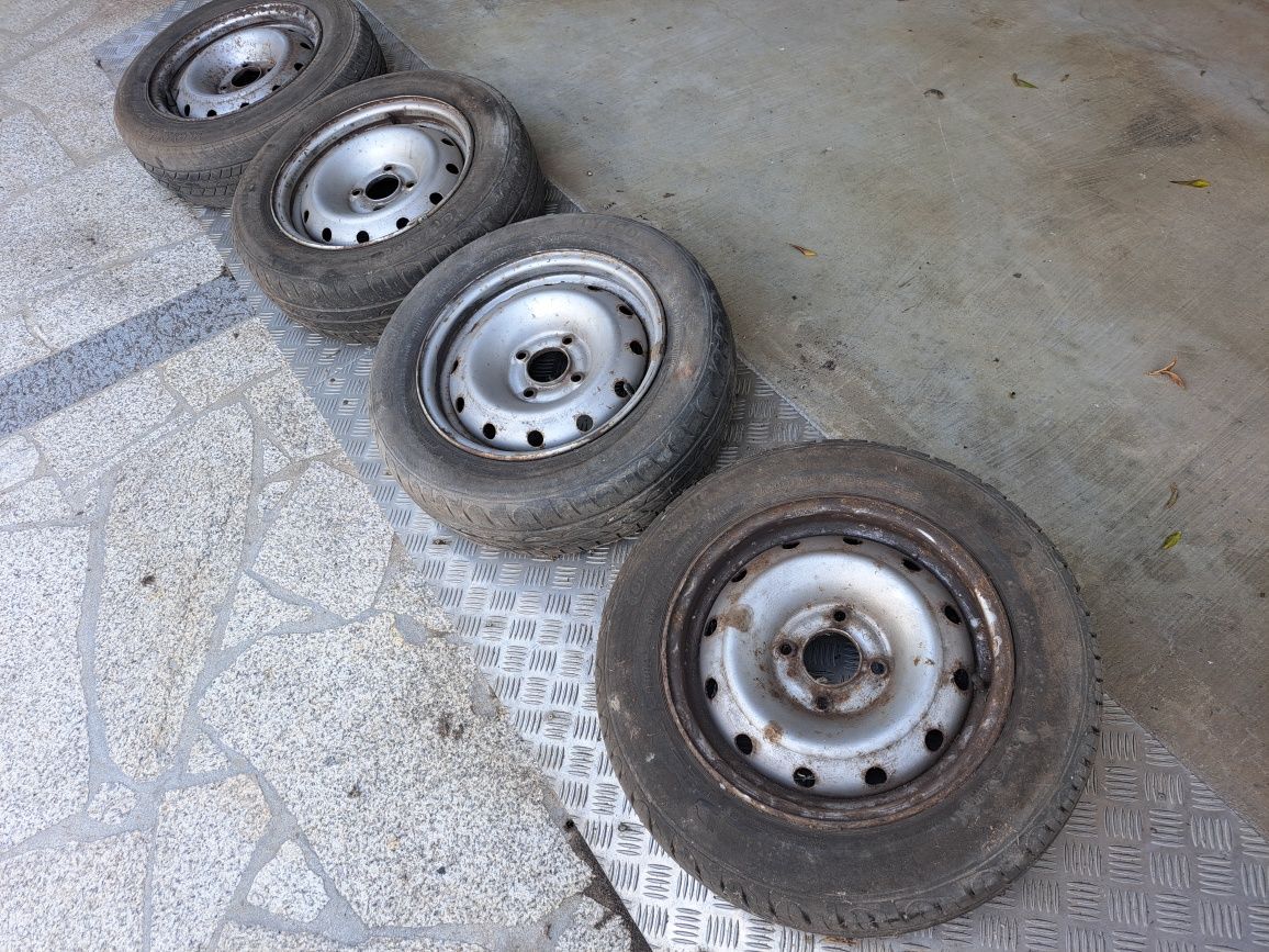 4 Jantes com pneu Peugeot Partner 2007