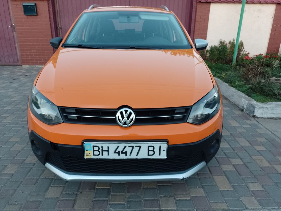 Продам Фольксваген крос поло в хорошем состоянии