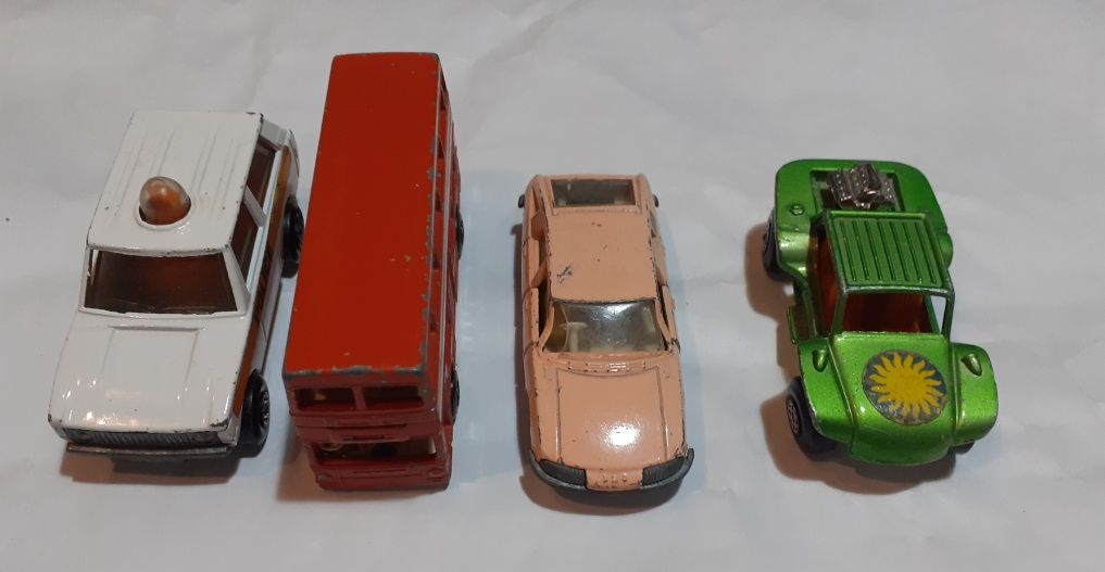 Lote de 4 miniaturas antigas Matchbox